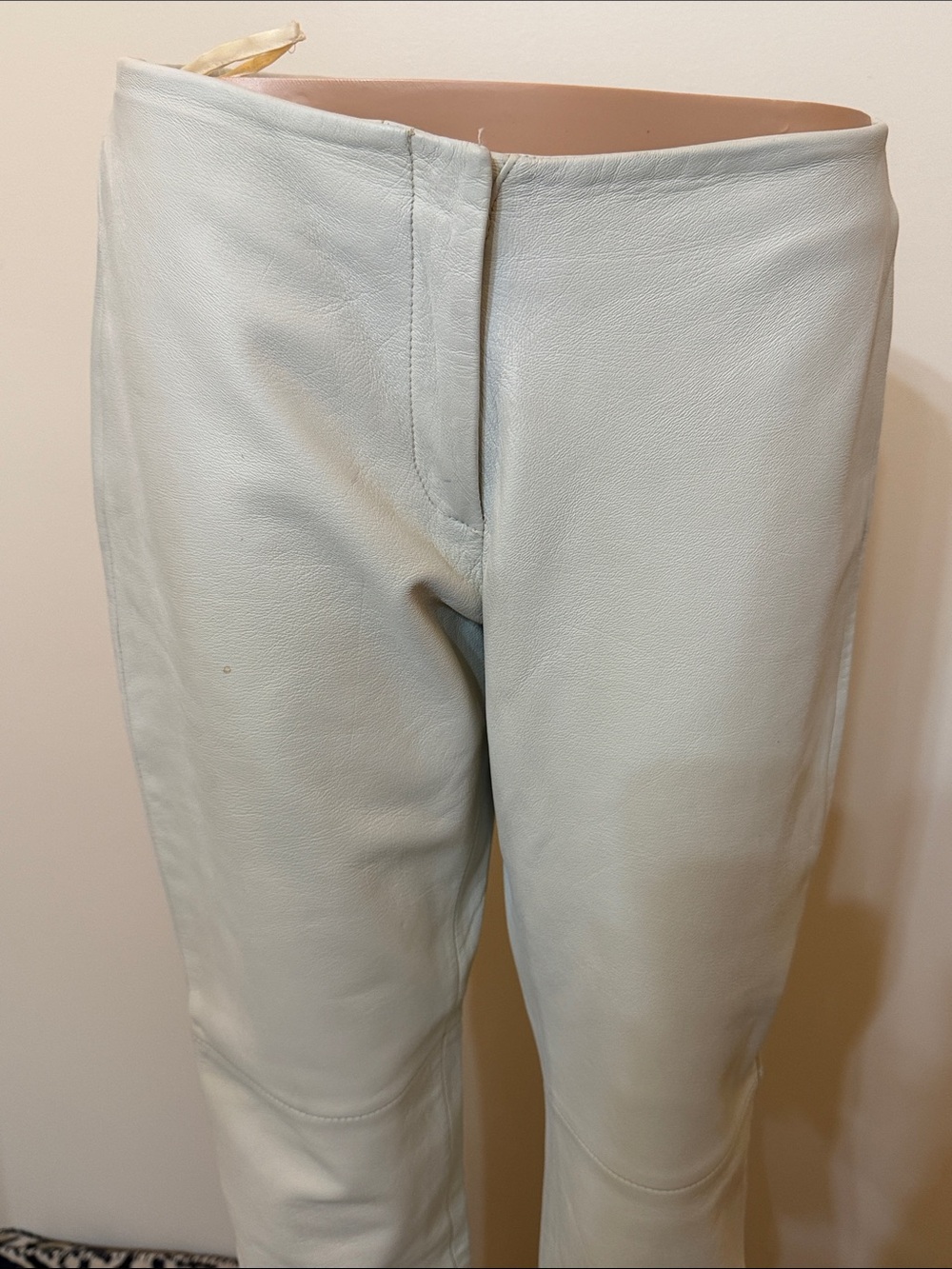 Boston Proper Off White Genuine Leather Pants Size 10 Like New - Picture 3 of 9